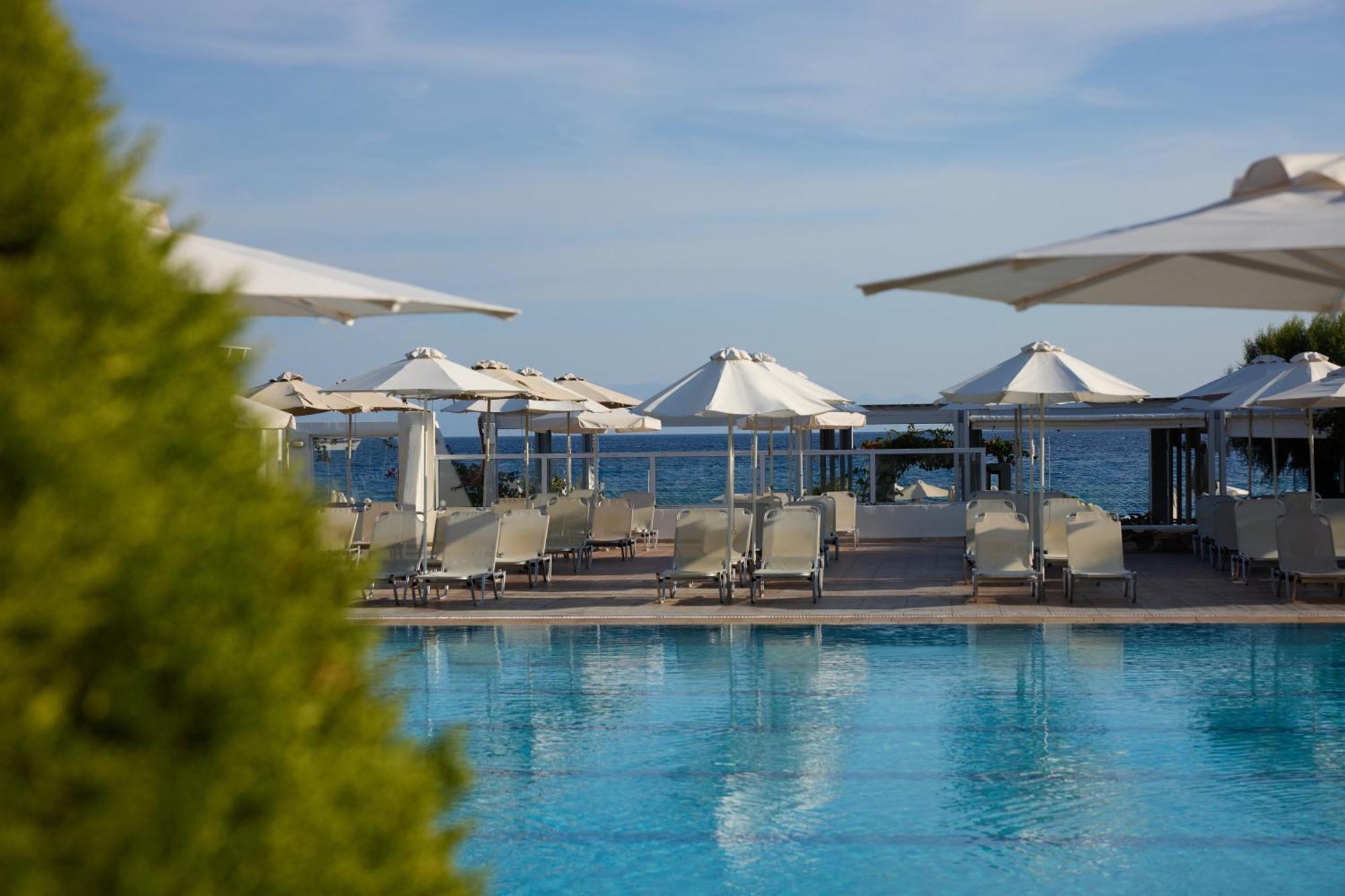 Blue Bay Beach Resort Ialysos  Exterior foto