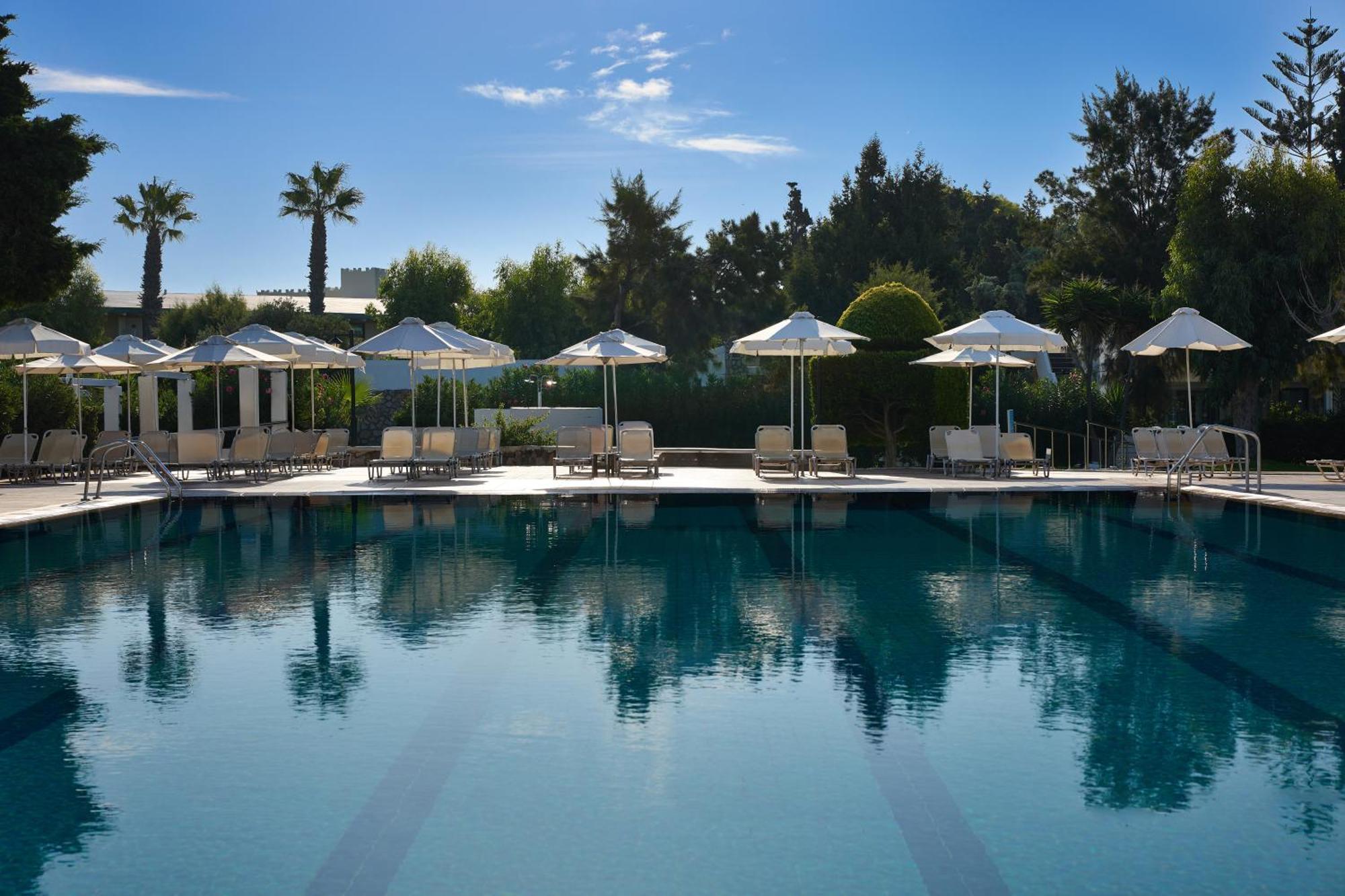 Blue Bay Beach Resort Ialysos  Exterior foto